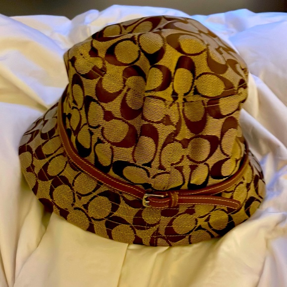 coach bucket hat - Picture 1 of 2